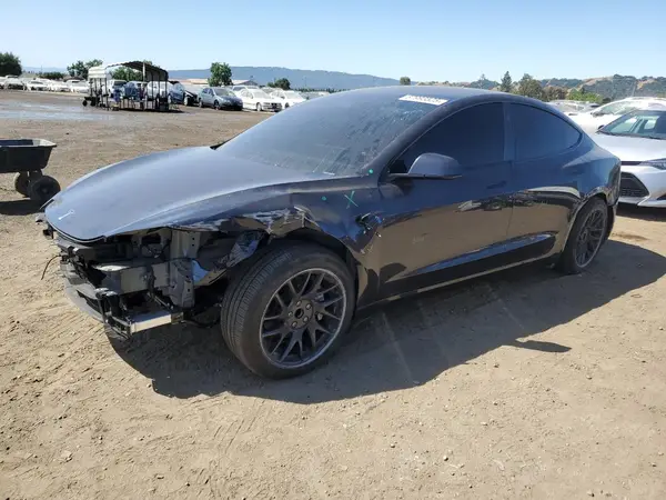 5YJ3E1EA9SF910112 2025 TESLA MODEL 3 - Image 1