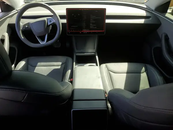 5YJ3E1EA9SF910112 2025 TESLA MODEL 3 - Image 8
