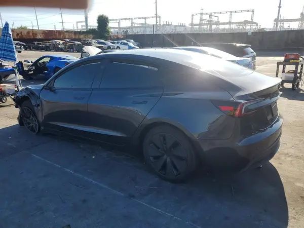 5YJ3E1EA9SF910224 2025 TESLA MODEL 3 - Image 2