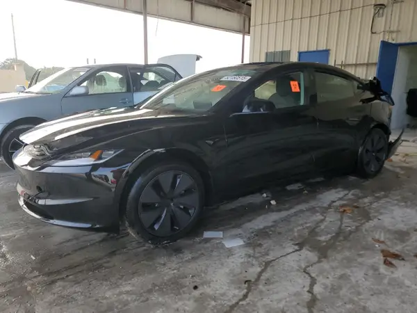 5YJ3E1EA9SF910465 2025 TESLA MODEL 3 - Image 1