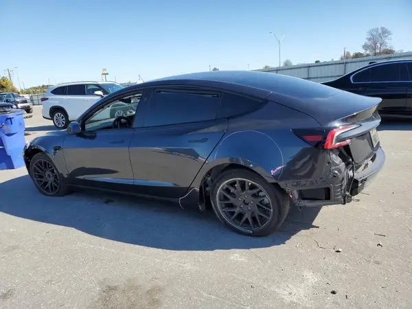 5YJ3E1EA9SF910871 2025 TESLA MODEL 3 - Image 2