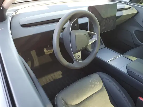5YJ3E1EA9SF910871 2025 TESLA MODEL 3 - Image 8