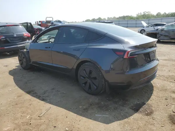 5YJ3E1EA9SF912247 2025 TESLA MODEL 3 - Image 2