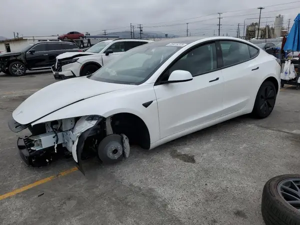 5YJ3E1EA9SF919859 2025 TESLA MODEL 3 - Image 1