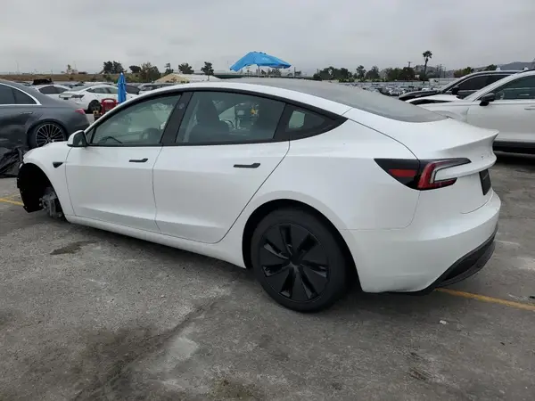 5YJ3E1EA9SF919859 2025 TESLA MODEL 3 - Image 2