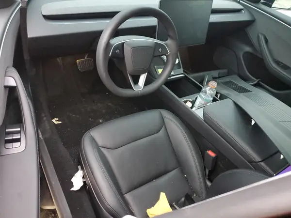 5YJ3E1EA9SF923751 2025 TESLA MODEL 3 - Image 8