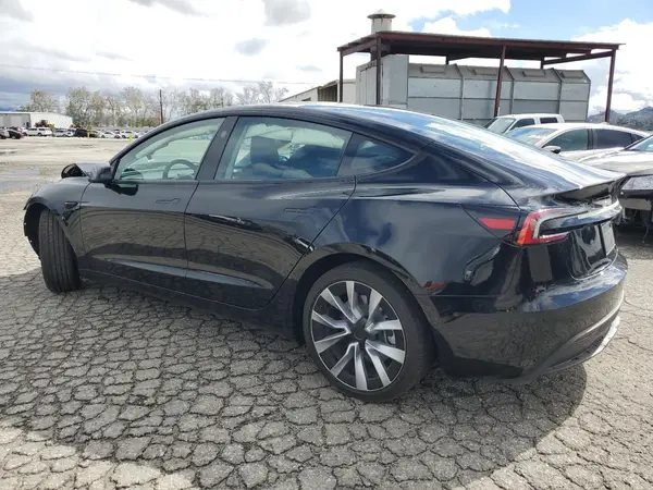 5YJ3E1EA9SF924138 2025 TESLA MODEL 3 - Image 2