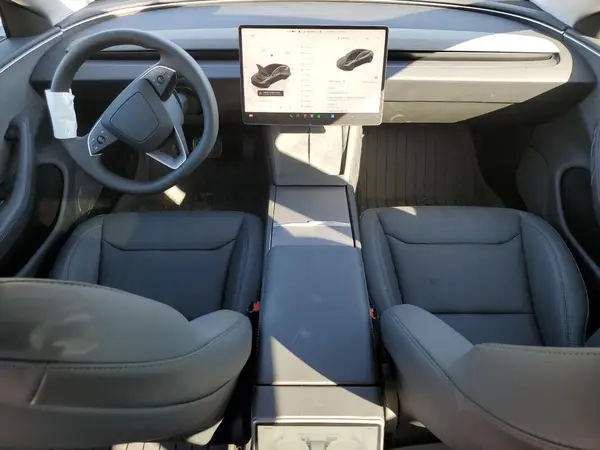 5YJ3E1EA9SF953476 2025 TESLA MODEL 3 - Image 8