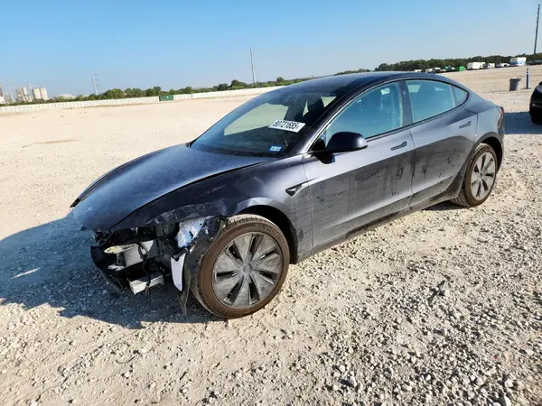 5YJ3E1EA9SF959861 2025 TESLA MODEL 3 - Image 1