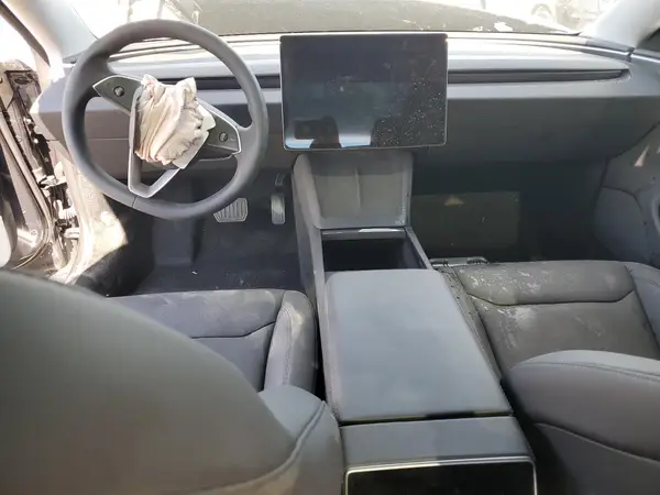 5YJ3E1EA9SF965269 2025 TESLA MODEL 3 - Image 8