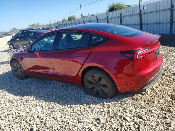 5YJ3E1EA9SF965675 2025 TESLA MODEL 3 - Image 2