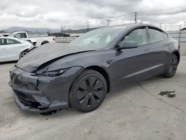5YJ3E1EA9SF966602 2025 TESLA MODEL 3 - Image 1