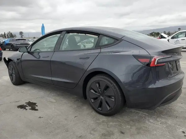 5YJ3E1EA9SF966602 2025 TESLA MODEL 3 - Image 2