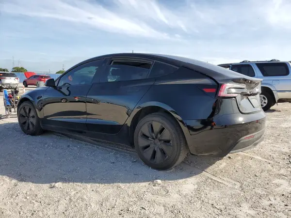 5YJ3E1EA9SF969256 2025 TESLA MODEL 3 - Image 2