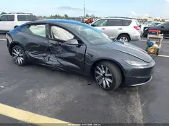 5YJ3E1EA9SF972724 2025 TESLA MODEL 3