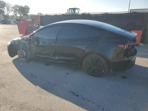 5YJ3E1EA9SF975445 2025 TESLA MODEL 3 - Image 2