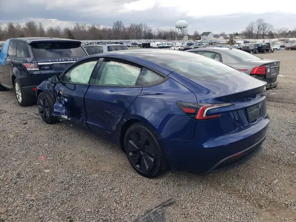 5YJ3E1EA9SF979642 2025 TESLA MODEL 3 - Image 2