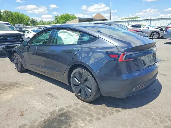 5YJ3E1EA9SF980158 2025 TESLA MODEL 3 - Image 2