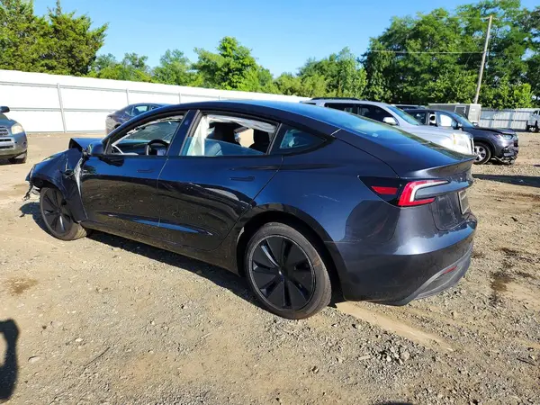 5YJ3E1EA9SF980600 2025 TESLA MODEL 3 - Image 2