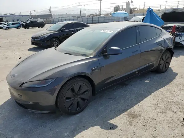 5YJ3E1EA9SF980757 2025 TESLA MODEL 3 - Image 1