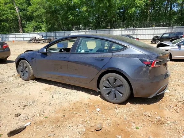 5YJ3E1EA9SF981004 2025 TESLA MODEL 3 - Image 2
