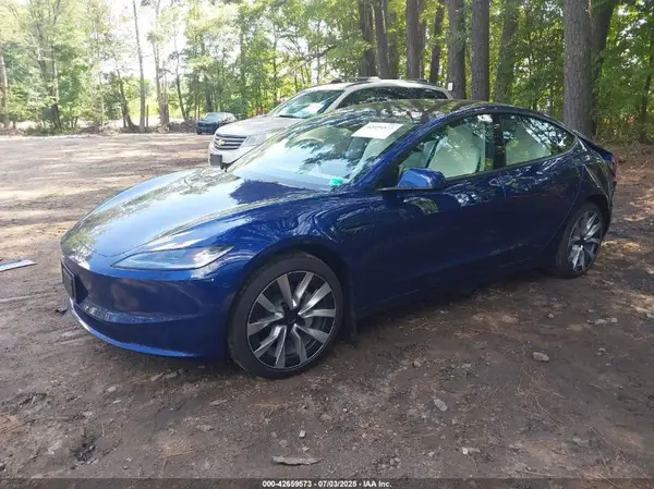 5YJ3E1EA9SF987661 2025 TESLA MODEL 3 - Image 2