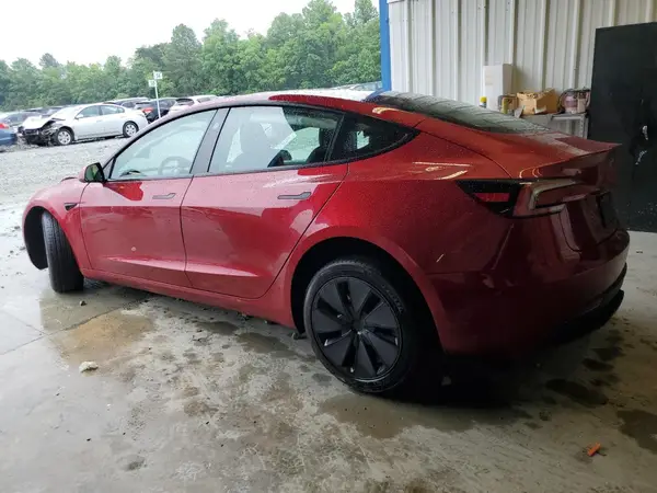 5YJ3E1EA9SF989569 2025 TESLA MODEL 3 - Image 2