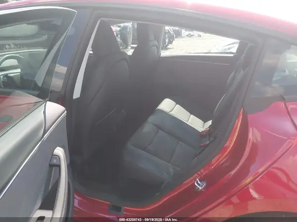 5YJ3E1EA9SF990253 2025 TESLA MODEL 3 - Image 8