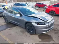 5YJ3E1EA9SF990432 2025 TESLA MODEL 3