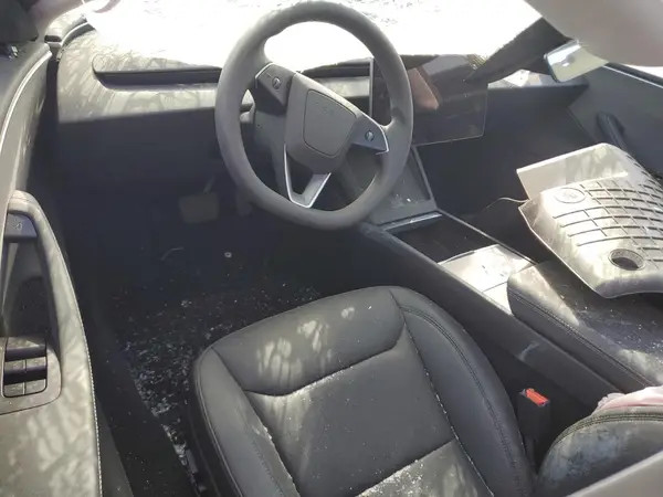 5YJ3E1EA9SF993623 2025 TESLA MODEL 3 - Image 8
