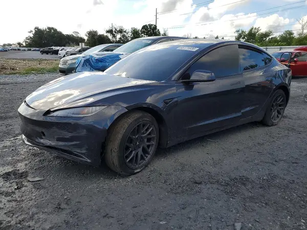 5YJ3E1EA9SF996960 2025 TESLA MODEL 3 - Image 1