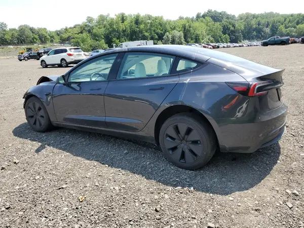 5YJ3E1EA9SF999292 2025 TESLA MODEL 3 - Image 2