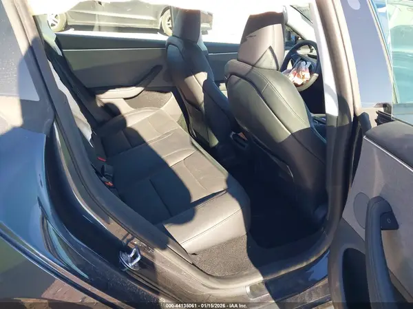 5YJ3E1EA9SF999549 2025 TESLA MODEL 3 - Image 8