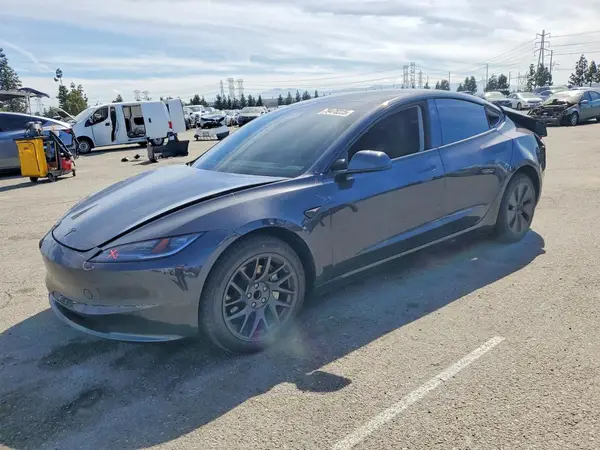 5YJ3E1EA9TF123761 2026 TESLA MODEL 3 - Image 1