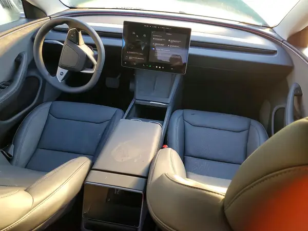 5YJ3E1EA9TF131956 2026 TESLA MODEL 3 - Image 8