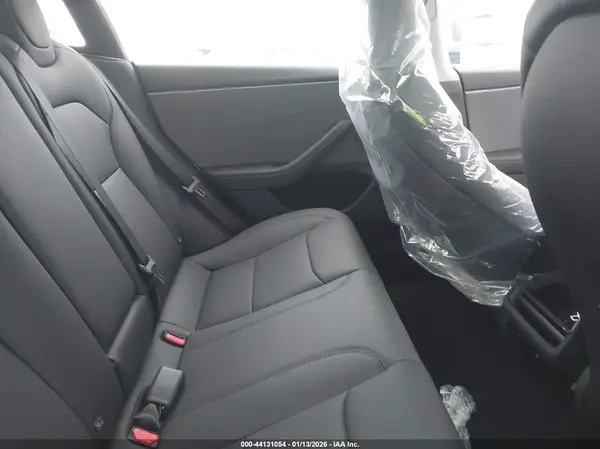 5YJ3E1EA9TF143427 2026 TESLA MODEL 3 - Image 8