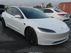 5YJ3E1EA9TF163712 2026 TESLA MODEL 3