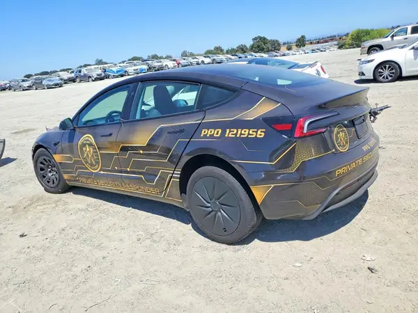 5YJ3E1EA9TF167453 2026 TESLA MODEL 3 - Image 2