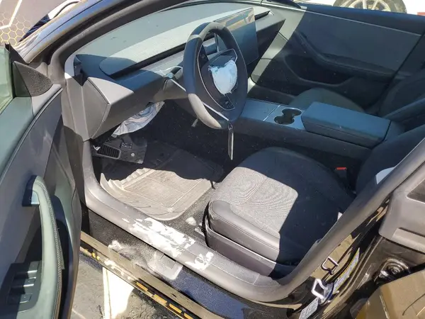 5YJ3E1EA9TF167453 2026 TESLA MODEL 3 - Image 8