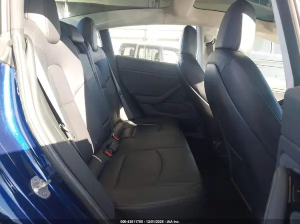 5YJ3E1EAXHF002552 2017 TESLA MODEL 3 - Image 8