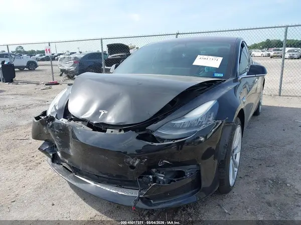 5YJ3E1EAXJF005912 2018 TESLA MODEL 3 - Image 2