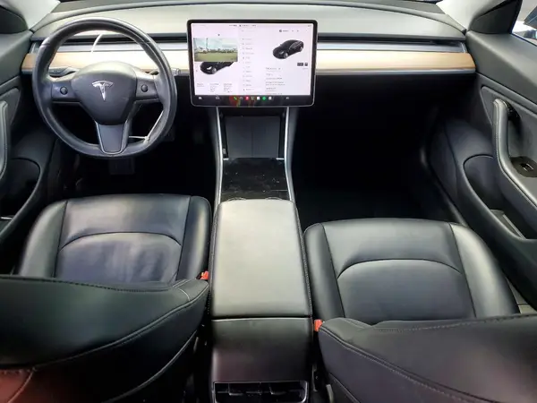 5YJ3E1EAXJF010706 2018 TESLA MODEL 3 - Image 8