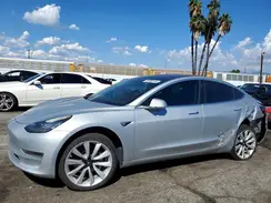 5YJ3E1EAXJF011001 2018 TESLA MODEL 3