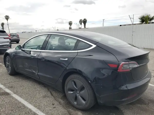 5YJ3E1EAXJF011404 2018 TESLA MODEL 3 - Image 2
