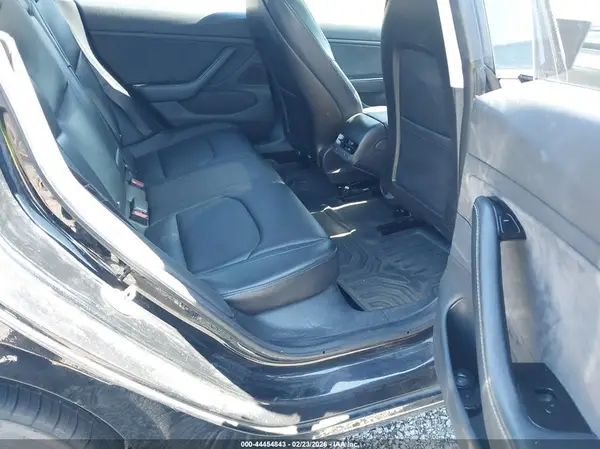 5YJ3E1EAXJF011449 2018 TESLA MODEL 3 - Image 8