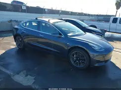 5YJ3E1EAXJF012780 2018 TESLA MODEL 3