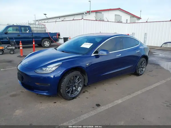 5YJ3E1EAXJF014576 2018 TESLA MODEL 3 - Image 2
