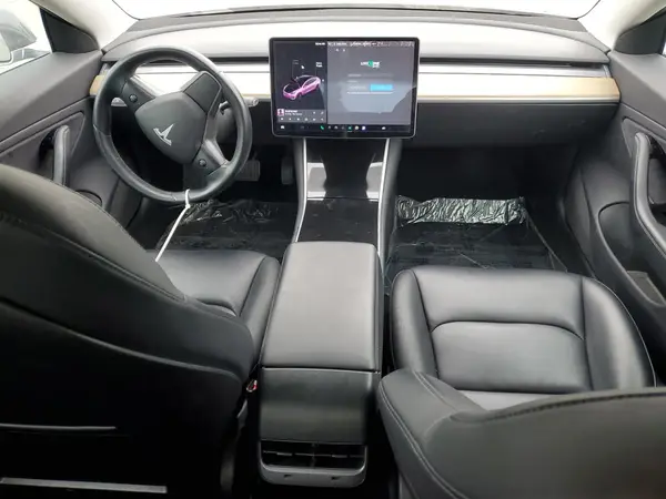 5YJ3E1EAXJF016201 2018 TESLA MODEL 3 - Image 8