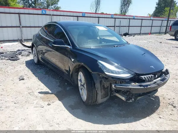 5YJ3E1EAXJF019907 2018 TESLA MODEL 3 - Image 1