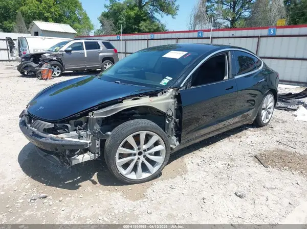 5YJ3E1EAXJF019907 2018 TESLA MODEL 3 - Image 2
